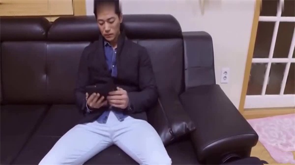 AI换脸女友:刘亦菲刘诗诗禁忌情事激情上演 中文字幕第一部